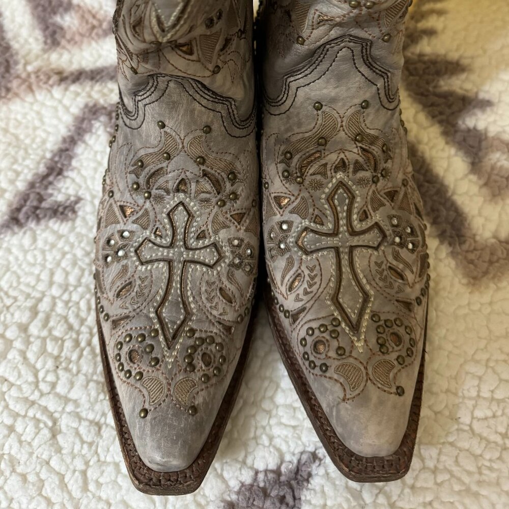 Corral womans Boots size 8.5 New with Tags